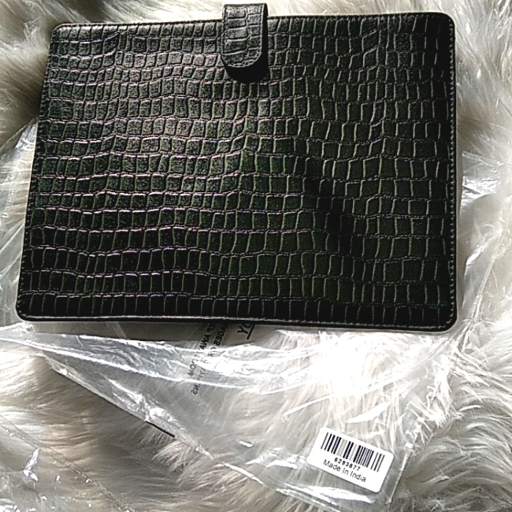 Leather sleeve carrying case for computer